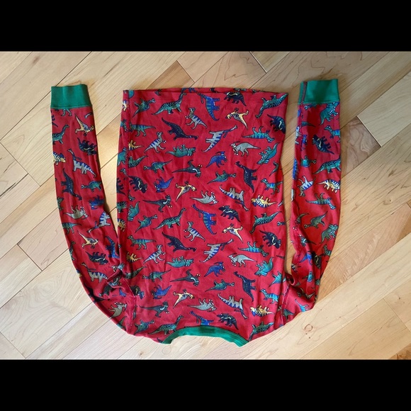 ORGANIC 100% cotton pajama top from Hanna Andersson, dinosaur design. - Picture 3 of 4